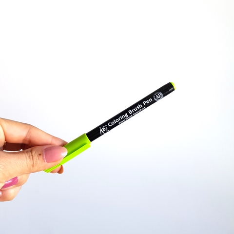 Caneta Pincel Koi Coloring Brush Pen - Yellow Green XBR#27 - Imagem 2